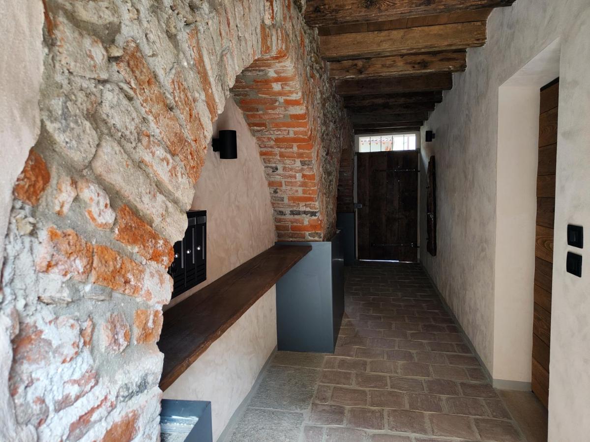Domus Acaja Apartment Пинероло Екстериор снимка