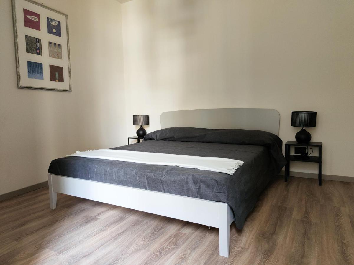 Domus Acaja Apartment Пинероло Екстериор снимка